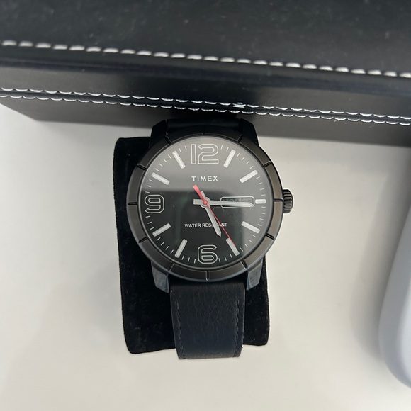 Timex Black Watch - Picture 2 of 2